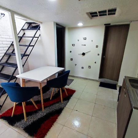 Hotel Baruch Capsula Bogotá Esterno foto