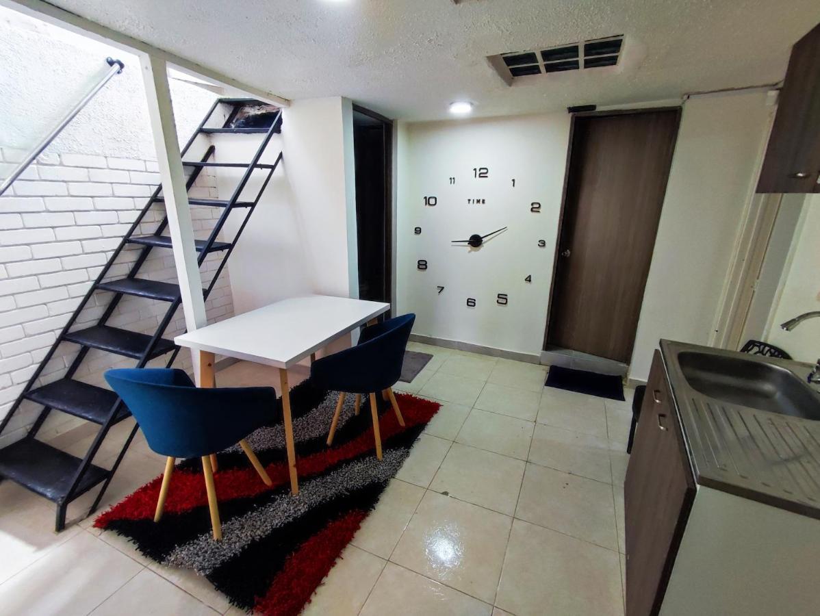 Hotel Baruch Capsula Bogotá Esterno foto